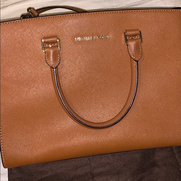 Michael Kors purse - Picture 3 of 8